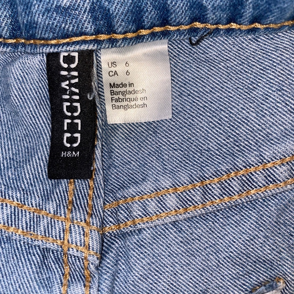 H&M Ripped Skinny Jeans - Picture 4 of 4